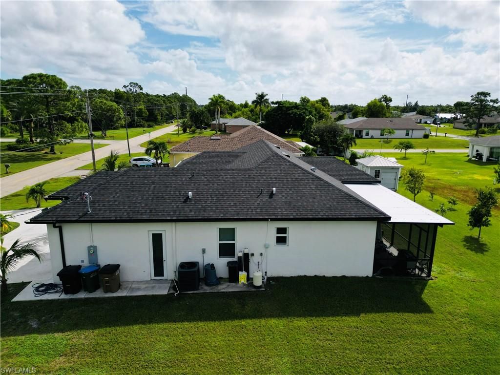 528 Jacaranda PKWY E, CAPE CORAL, FL 33909 — photo 3