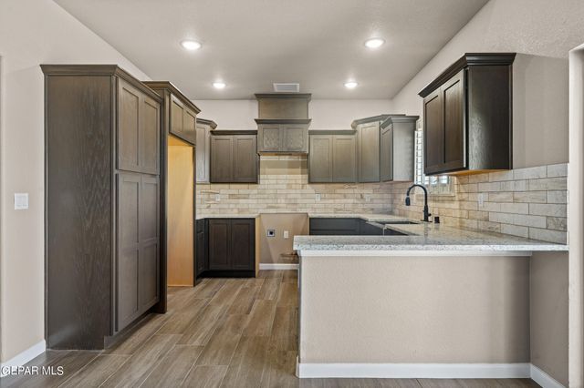 2501 TONY HARPER Street, El Paso, TX 79938