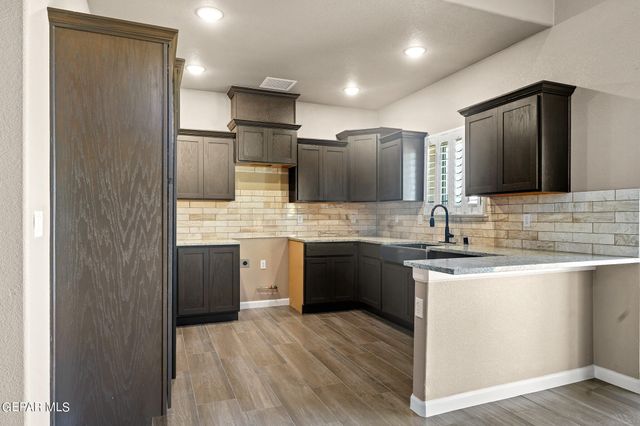 2501 TONY HARPER Street, El Paso, TX 79938