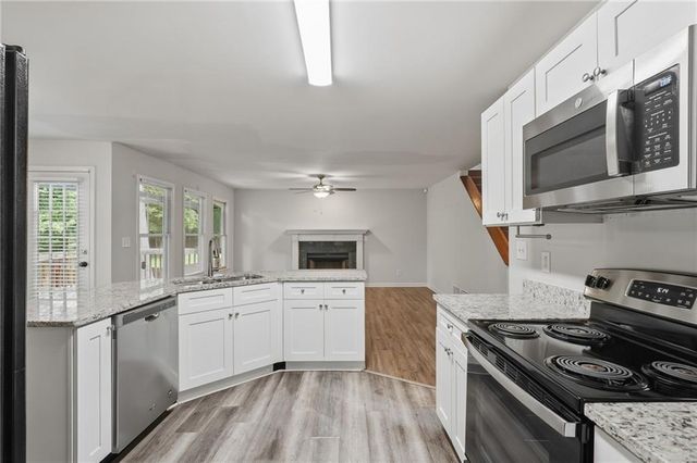 6426 Ivey SE, Mableton, GA 30126