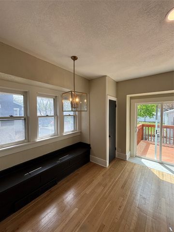 2014 York Street Street, Des Moines, IA 50316