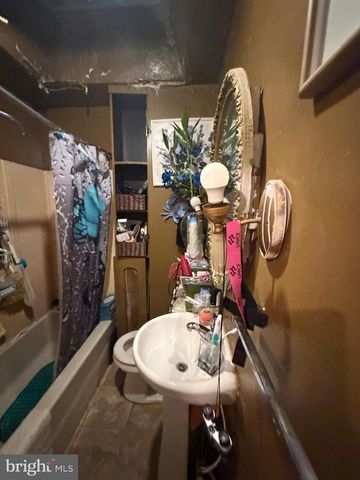 842 BRIDGE ST, Philadelphia, PA 19124