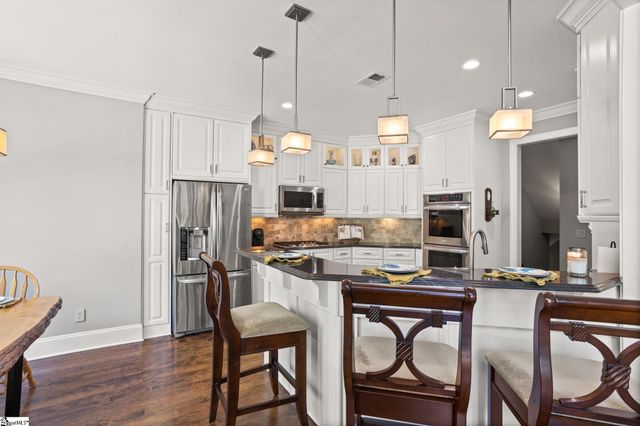 217 Commonwealth Drive, Ninety Six, SC 29666