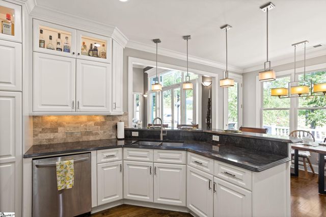 217 Commonwealth Drive, Ninety Six, SC 29666