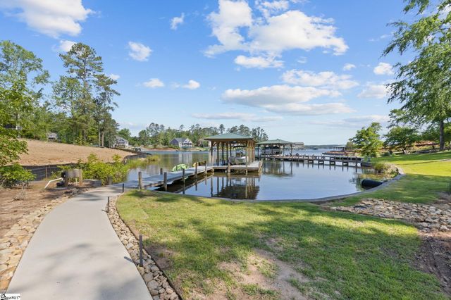 217 Commonwealth Drive, Ninety Six, SC 29666