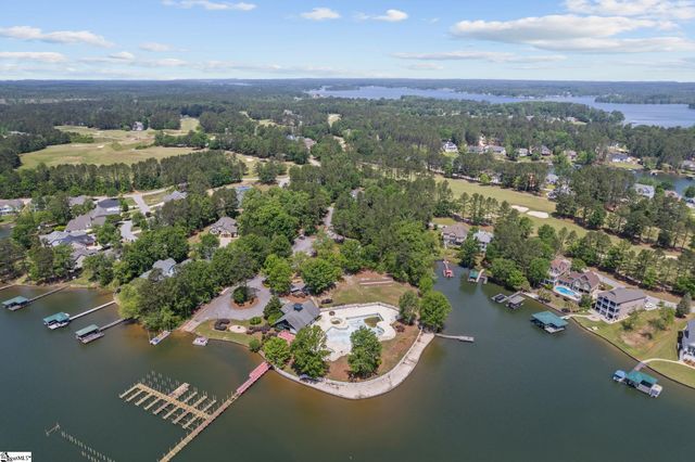 217 Commonwealth Drive, Ninety Six, SC 29666