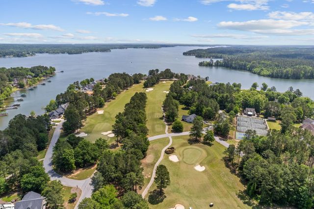 217 Commonwealth Drive, Ninety Six, SC 29666