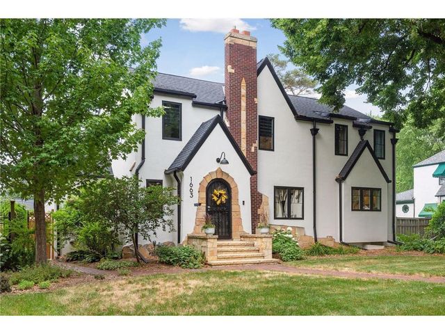 1368 Eleanor Avenue, Saint Paul, MN 55116