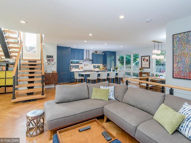 1368 Eleanor Avenue, Saint Paul, MN 55116