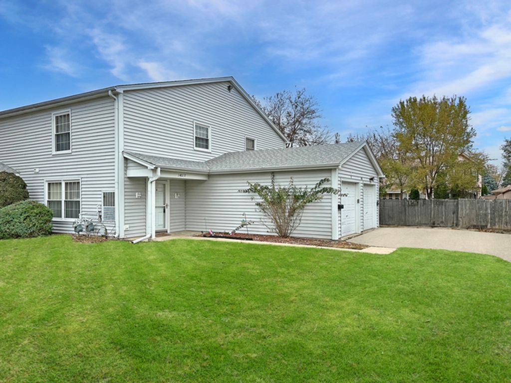 1401 N Glen Circle D, Aurora, IL 60506