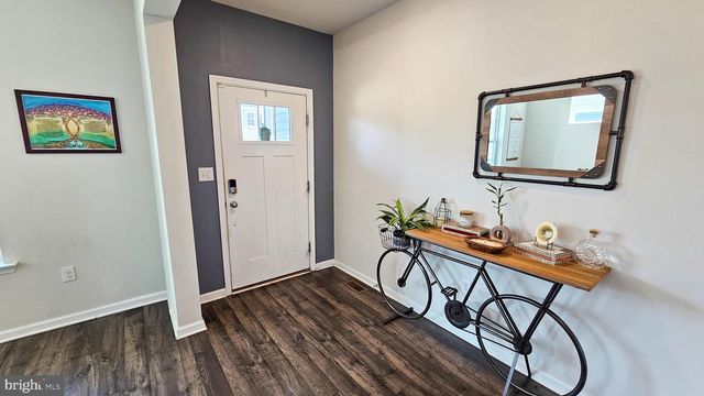 106 ASHBURN AVE, Manahawkin, NJ 08050