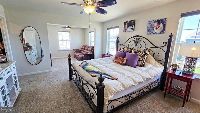 106 ASHBURN AVE, Manahawkin, NJ 08050