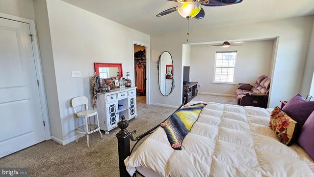 106 ASHBURN AVE, Manahawkin, NJ 08050