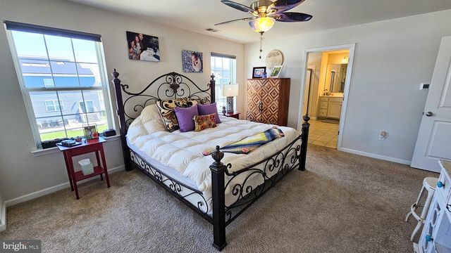 106 ASHBURN AVE, Manahawkin, NJ 08050