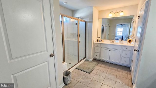 106 ASHBURN AVE, Manahawkin, NJ 08050