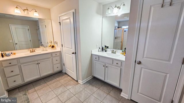 106 ASHBURN AVE, Manahawkin, NJ 08050