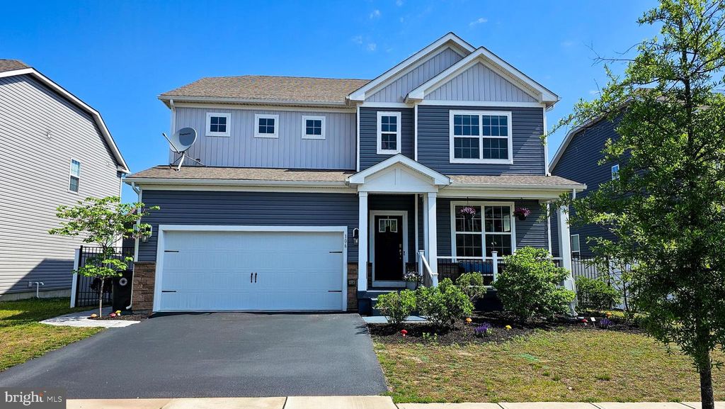 106 ASHBURN AVE, Manahawkin, NJ 08050