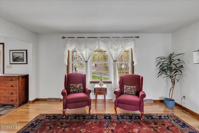 8A Jean Place, Guilderland, NY 12303