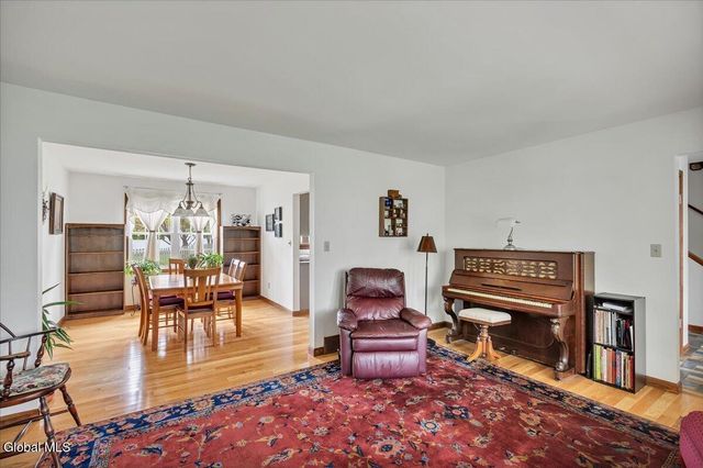8A Jean Place, Guilderland, NY 12303