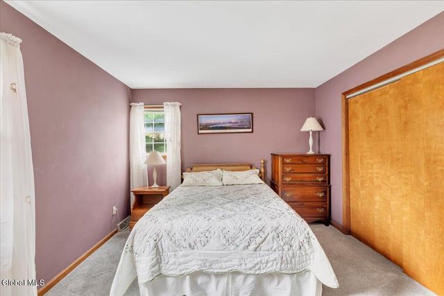 8A Jean Place, Guilderland, NY 12303