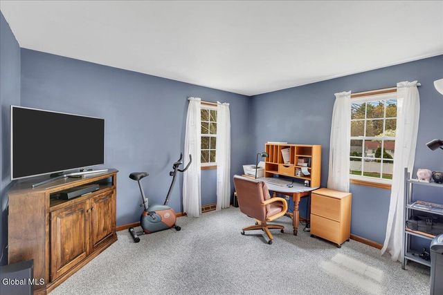 8A Jean Place, Guilderland, NY 12303