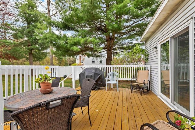 8A Jean Place, Guilderland, NY 12303