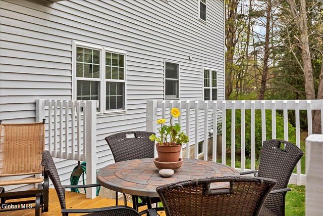 8A Jean Place, Guilderland, NY 12303