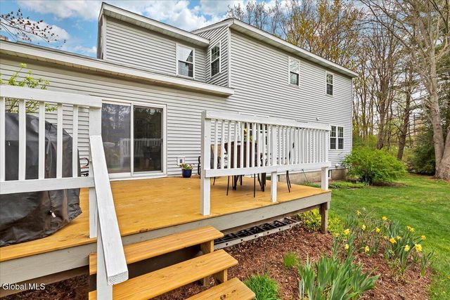 8A Jean Place, Guilderland, NY 12303