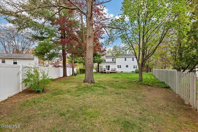 8A Jean Place, Guilderland, NY 12303