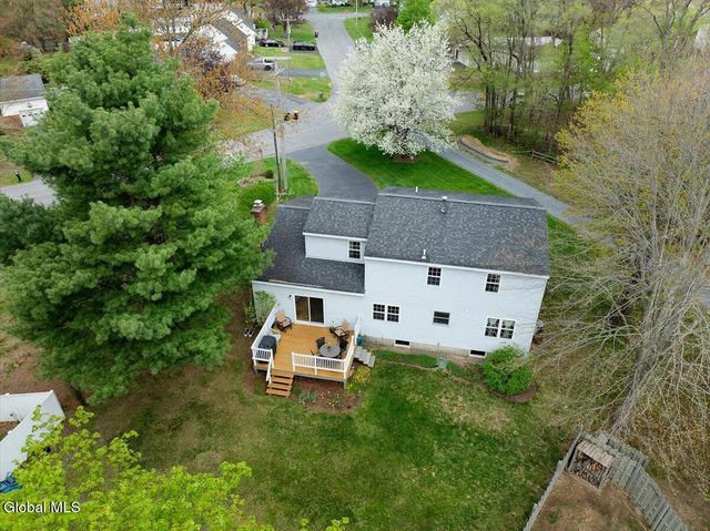 8A Jean Place, Guilderland, NY 12303