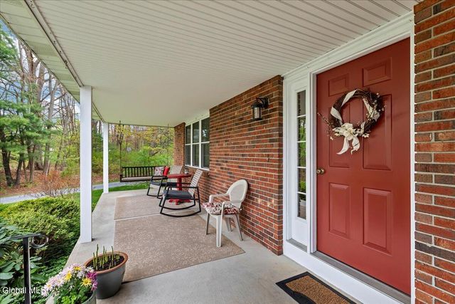 8A Jean Place, Guilderland, NY 12303