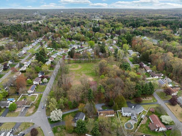 8A Jean Place, Guilderland, NY 12303