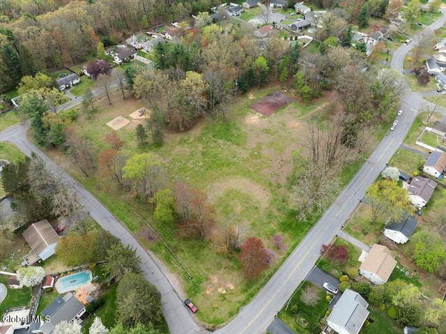 8A Jean Place, Guilderland, NY 12303