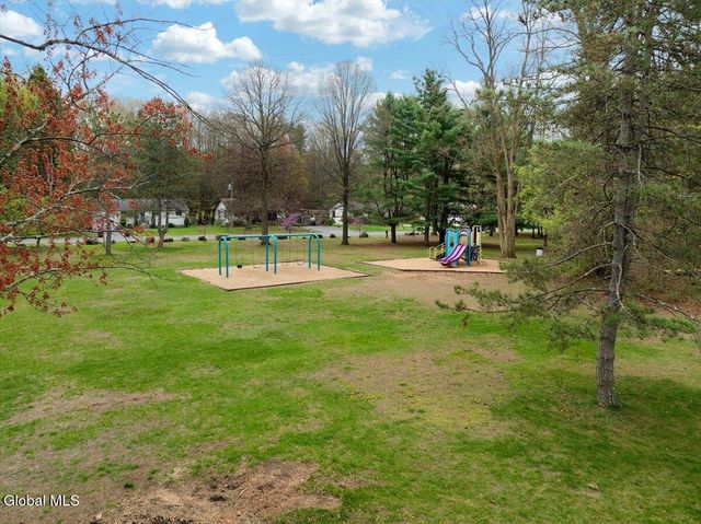 8A Jean Place, Guilderland, NY 12303