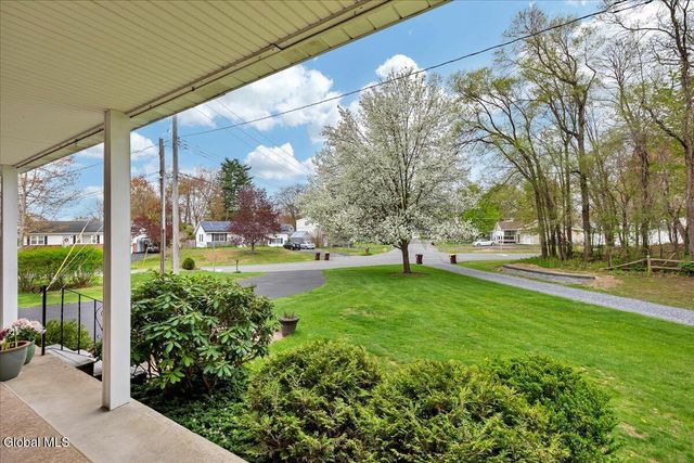 8A Jean Place, Guilderland, NY 12303