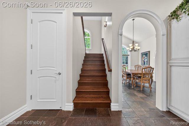 900 Hill Hollow Lane, Milford, MI 48381