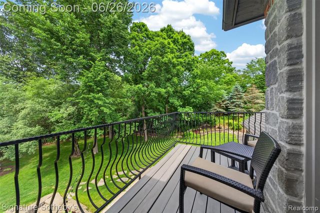 900 Hill Hollow Lane, Milford, MI 48381