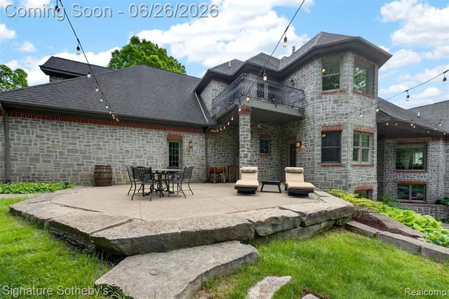 900 Hill Hollow Lane, Milford, MI 48381