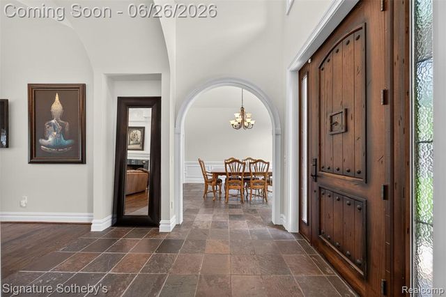 900 Hill Hollow Lane, Milford, MI 48381