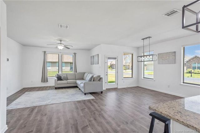 340 Oak Hampton Drive, Sulphur, LA 70665