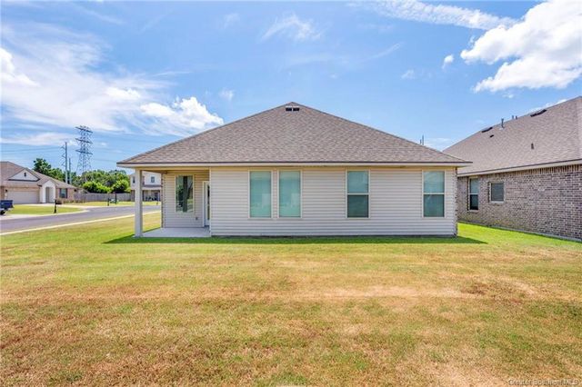 340 Oak Hampton Drive, Sulphur, LA 70665