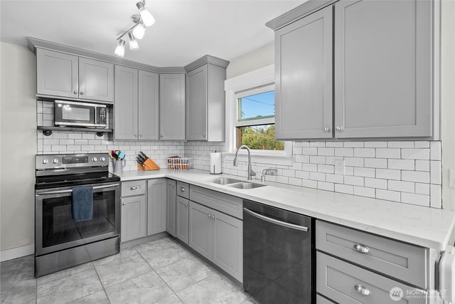 3735 N 29th Street, Tacoma, WA 98407