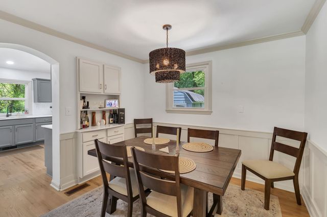 457 Ewing Ln, Nashville, TN 37207