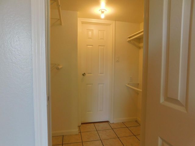 11710 Southlake Drive 23, Houston, TX 77077