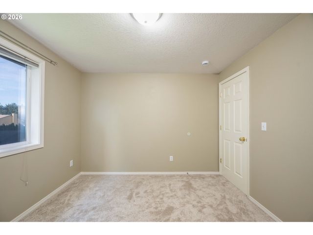 17302 Ne 2ND Loop, Vancouver, WA 98684