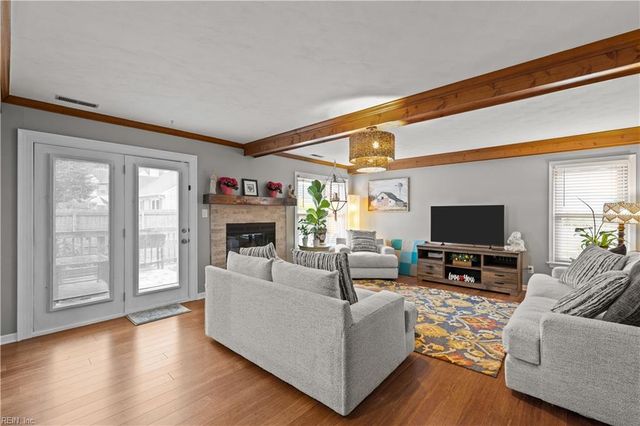181 Golden Maple DR, Virginia Beach, VA 23452
