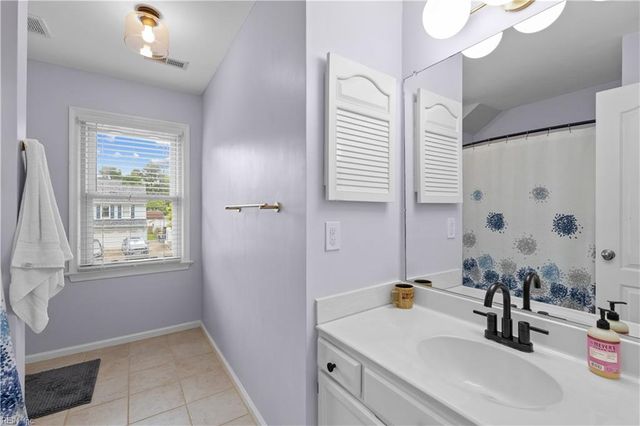 181 Golden Maple DR, Virginia Beach, VA 23452