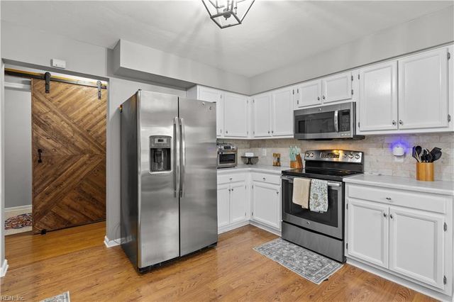 181 Golden Maple DR, Virginia Beach, VA 23452