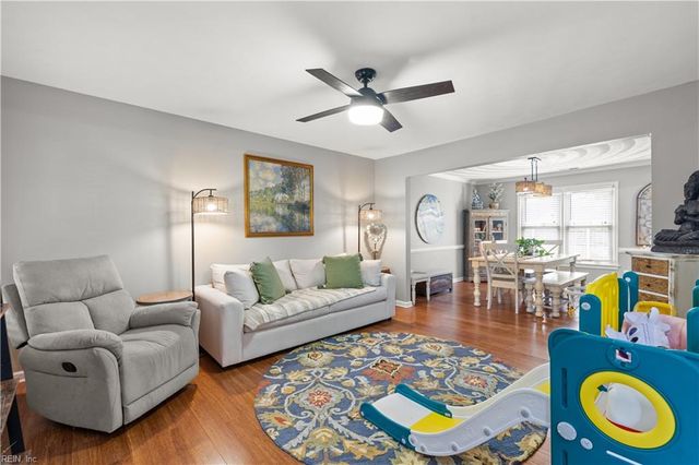181 Golden Maple DR, Virginia Beach, VA 23452