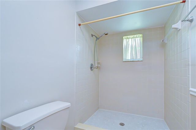 8702 HAMPDEN DRIVE, Tampa, FL 33626